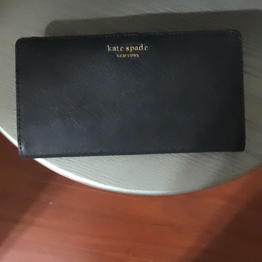 Kate Spade Purse - Picture 2 of 4